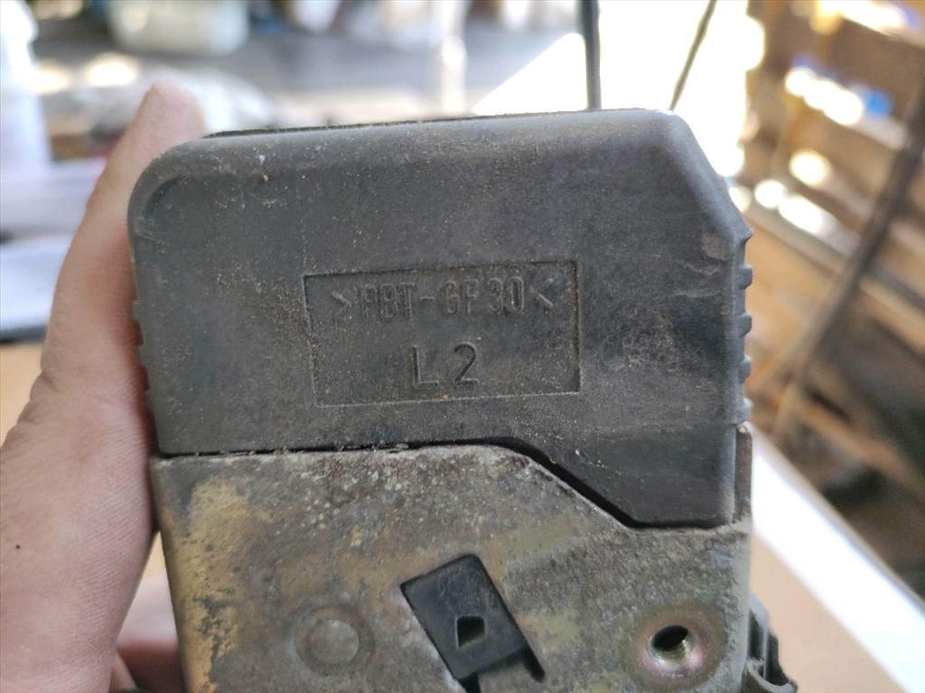 OPEL ASTRA G Ferdehátú F48_, F08_ Bal első Ajtózár (32337) PBT GF 30 3. kép