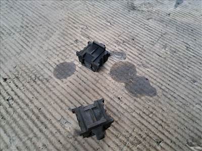 VW PASSAT Variant 3B6 Klíma Tartó Bak (33543) 4D0230427