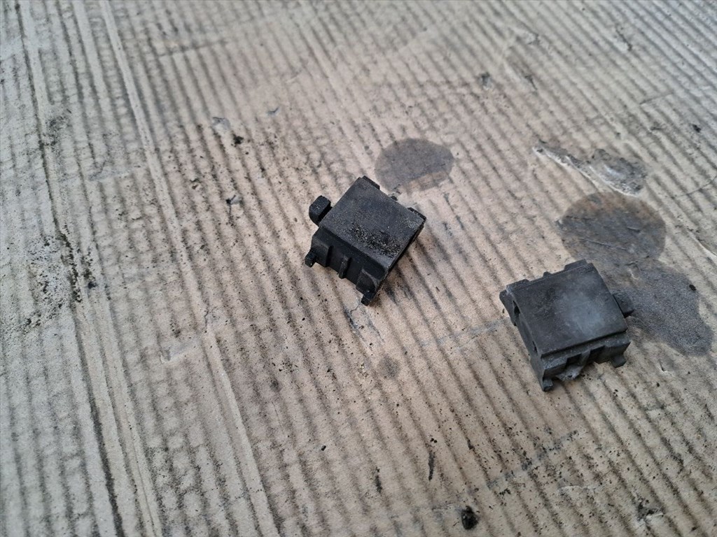 VW PASSAT Variant 3B6 Klíma Tartó Bak (33543) 4D0230427 3. kép