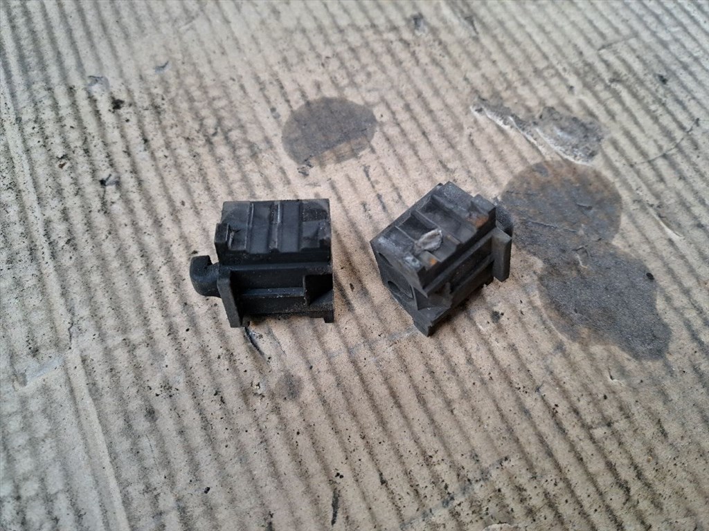 VW PASSAT Variant 3B6 Klíma Tartó Bak (33543) 4D0230427 4. kép