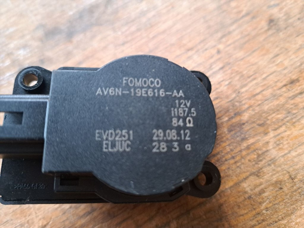 FORD C-MAX II  Fűtés Állító Motor (35355) AV6N19E616AA 3. kép