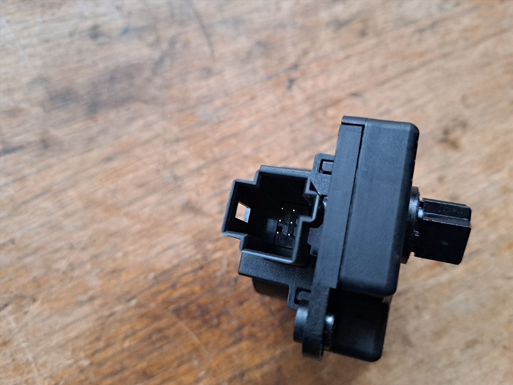 FORD C-MAX II  Fűtés Állító Motor (35355) AV6N19E616AA 4. kép