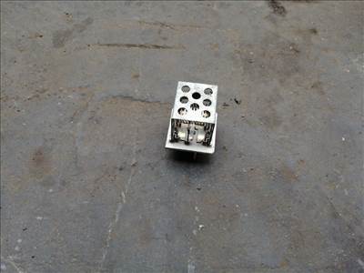 PEUGEOT 206 SW 2E/K Előtét Ellenállás Fűtőmotor (09174)