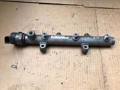 AUDI A4 8K2, B8 Porlasztó Sor / Híd (28256) 059130090AH