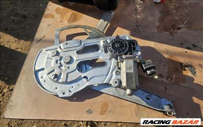 Volvo S80 2.4 Ablakemelő szerkezet és motor első 