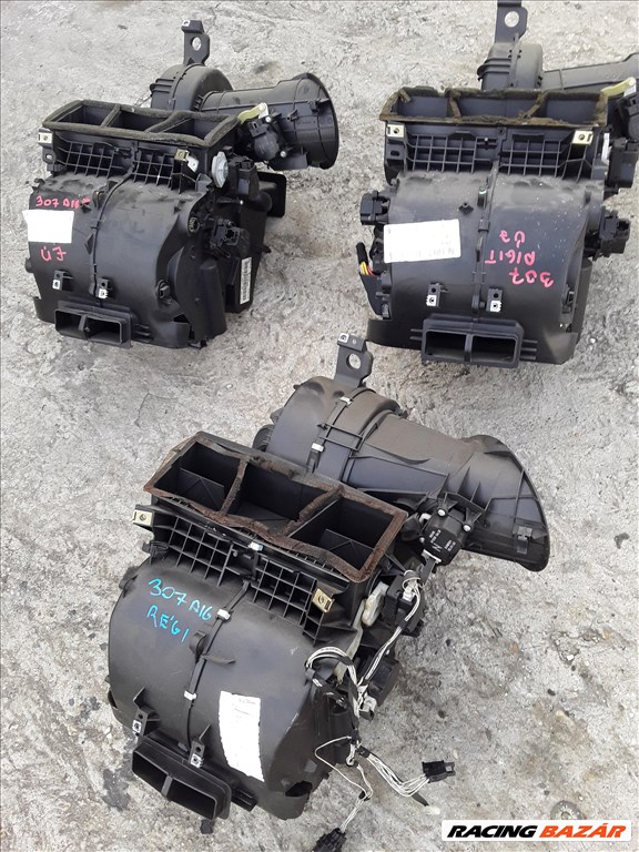 Peugeot 307 CC  Fűtésbox Fűtőradiátor Motorok  1. kép