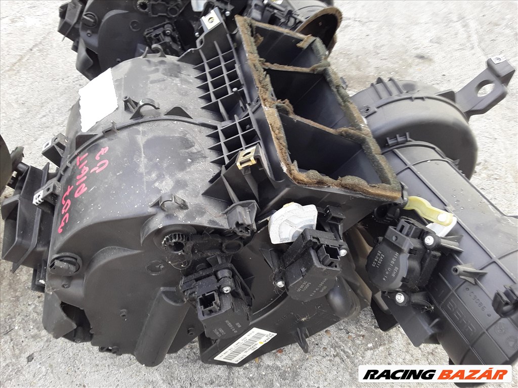 Peugeot 307 CC  Fűtésbox Fűtőradiátor Motorok  3. kép