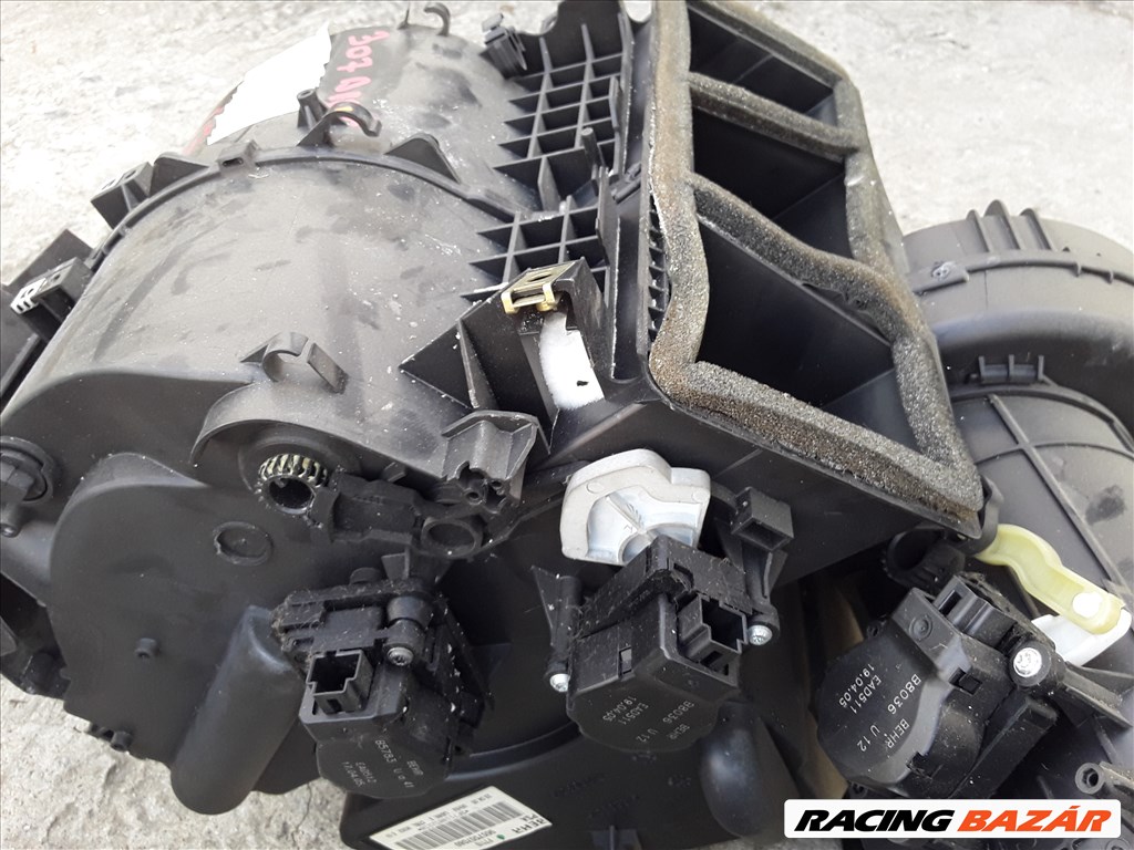 Peugeot 307 CC  Fűtésbox Fűtőradiátor Motorok  6. kép