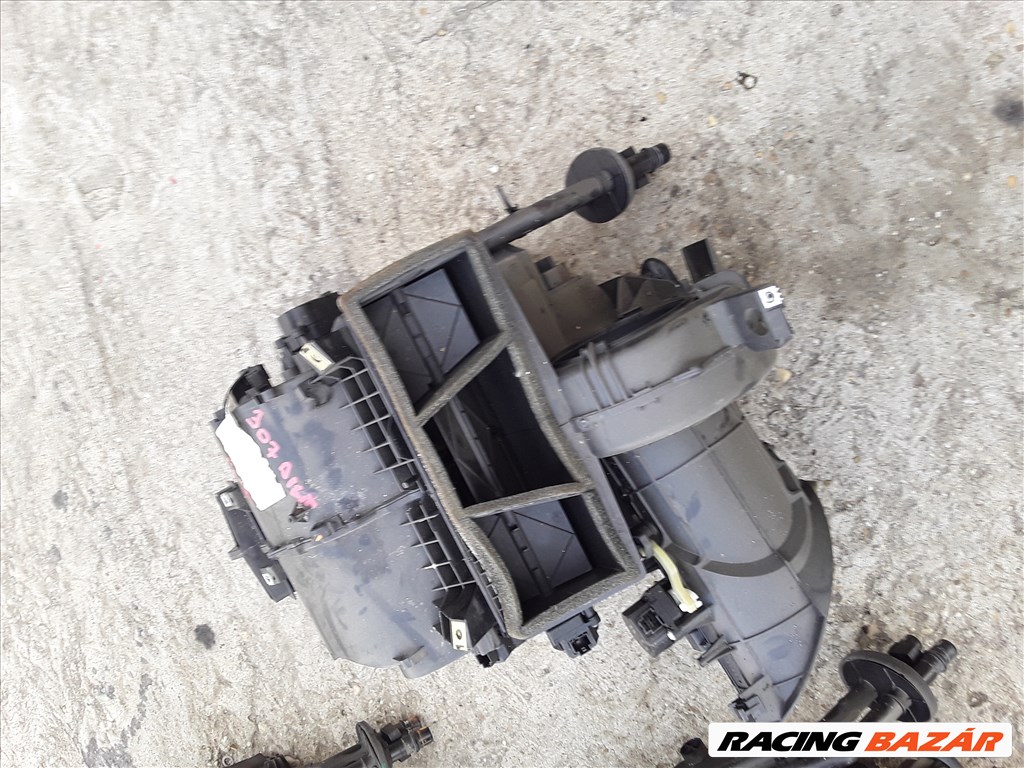 Peugeot 307 CC  Fűtésbox Fűtőradiátor Motorok  8. kép