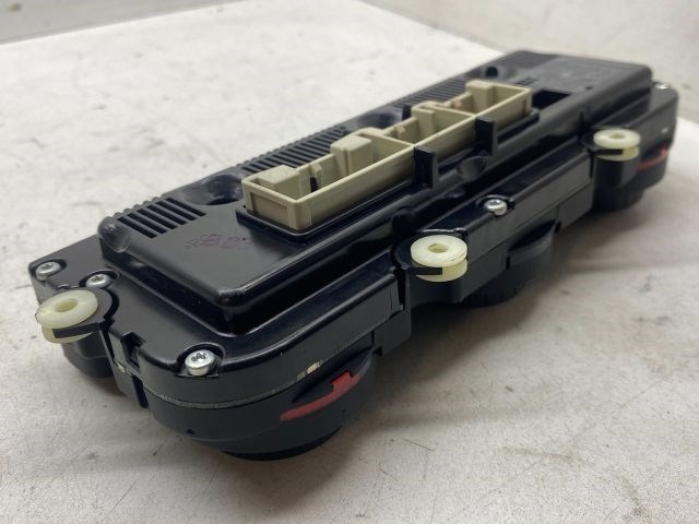 VW GOLF PLUS Fűtéskapcsoló (digit klímás) 4. kép