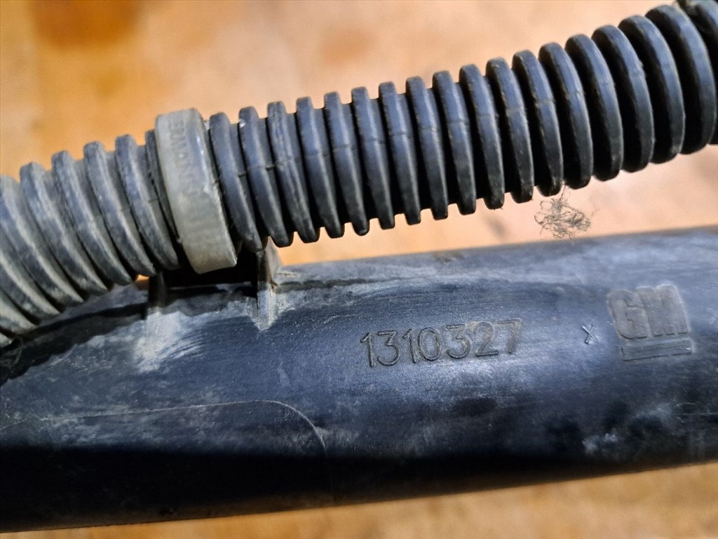 OPEL ZAFIRA A F75_ Vízcső (34627) 1310327, 9129152, X16XEL 3. kép