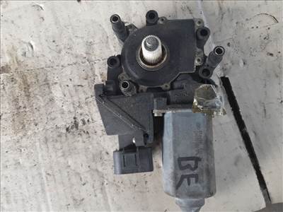 AUDI A6 4B, C5 Bal első Ablakemelő Motor (47684) AUDI/4B0959801E