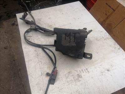 MAZDA 2 DE Biztosítéktábla Motortér (10875)