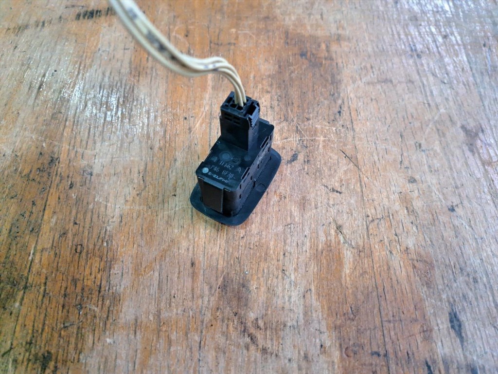 CITROËN C4 Grand Picasso I UA_ Jobb első Ablakemelő Kapcsoló (34774) 96639378ZD 2. kép