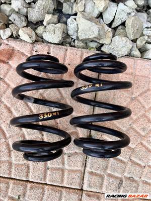 BMW E46 330xi Touring hátsó rugó