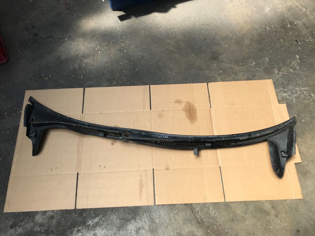 VW PHAETON 3D_ Levélrács (28139) 3D1819415C 2. kép