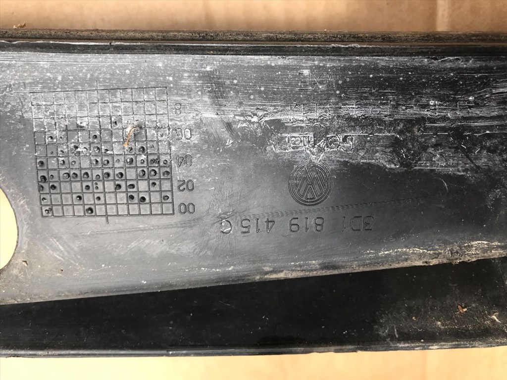 VW PHAETON 3D_ Levélrács (28139) 3D1819415C 3. kép