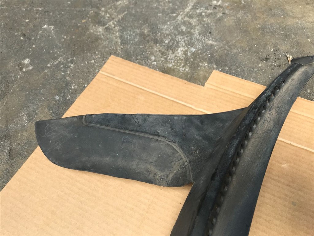 VW PHAETON 3D_ Levélrács (28139) 3D1819415C 4. kép