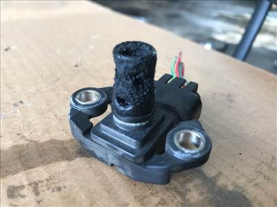 SUBARU IMPREZA Ferdehátú GR, GH, G3 Légtömegmérő (29242) 22627AA430