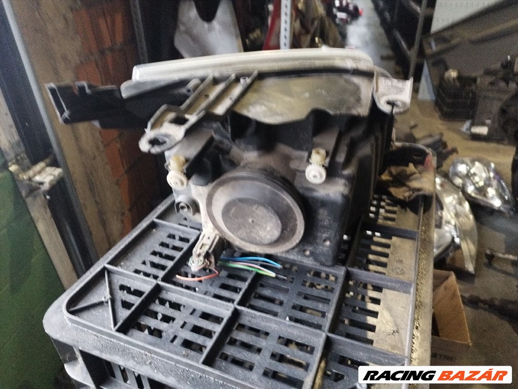 Ford Fusion 2002-2005 bal első fényszóró 2. kép