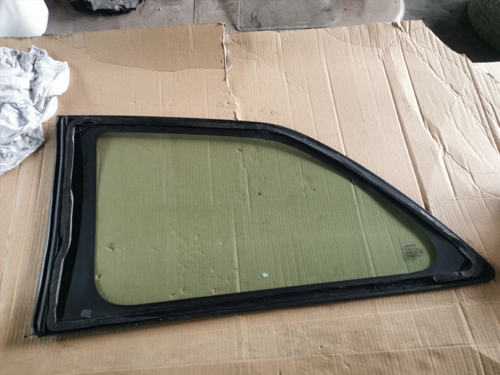 TOYOTA YARIS SCP9_, NSP9_, KSP9_, NCP9_, ZSP9_ Jobb hátsó Ablak (05895) 2. kép
