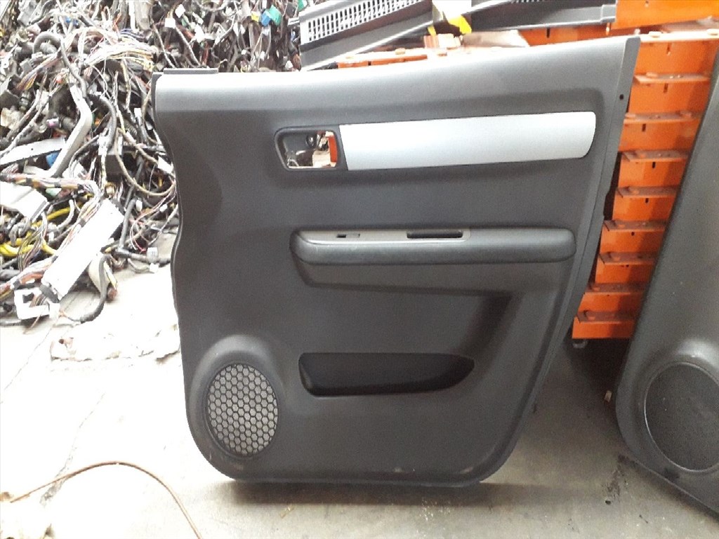 SUZUKI SWIFT III MZ, EZ Bal első Ajtó Kárpit (12488) 8372162JA 1. kép