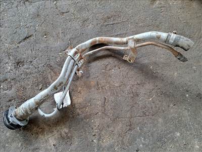 SUBARU IMPREZA Ferdehátú GR, GH, G3 Tankbetöltő Cső (Fém) (29243) EE20Z, 9225