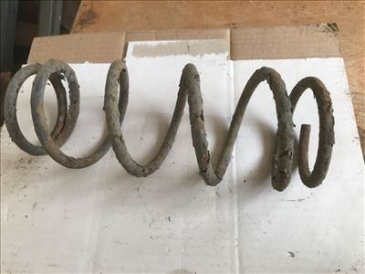 SUZUKI ALTO I SS80 Hátsó Rugó (29519)