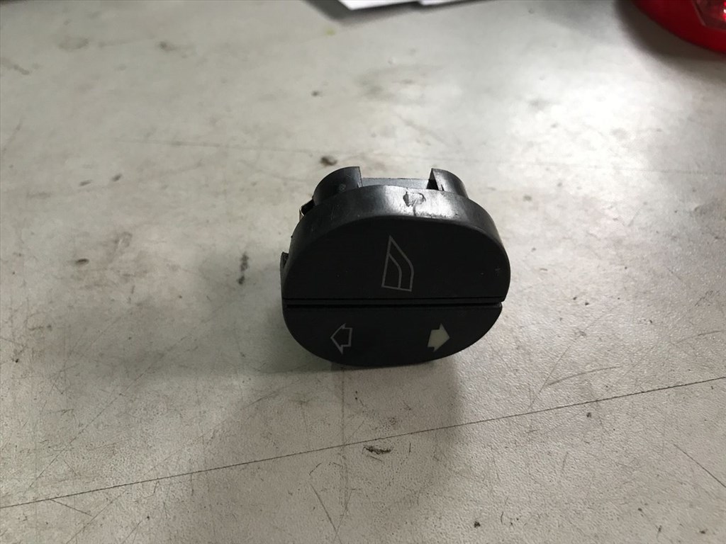 FORD KA I RB_ Jobb első Ablakemelő Kapcsoló (45828) 96FG14529AC 1. kép