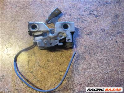 Skoda Octavia III motorháztető alsó zár 