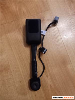 Tesla Model 3 Első biztonsági öv csat 1090323c1d