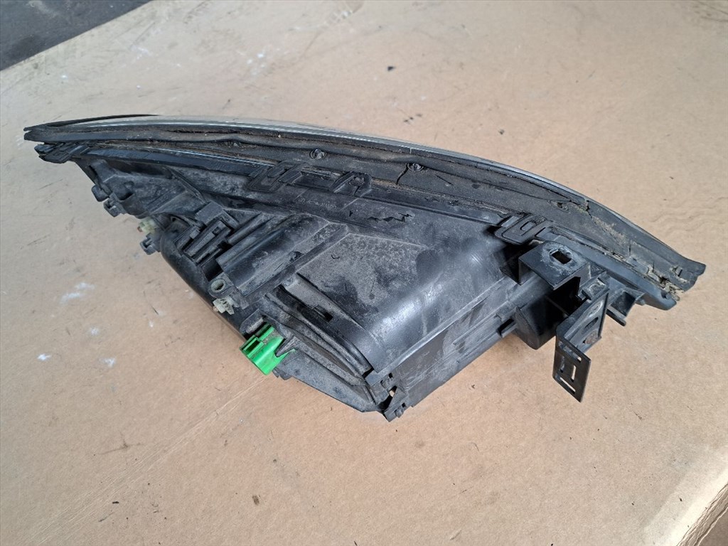 FORD MONDEO III Kombi BWY Bal Belső Hátsó Lámpa (37608) 1S71-13006-AM 6. kép