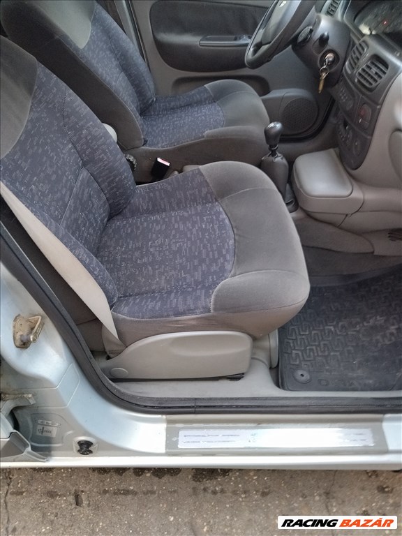 Eladó Renault Scénic 1.9 dTi (1870 cm³, 80 PS) 5. kép