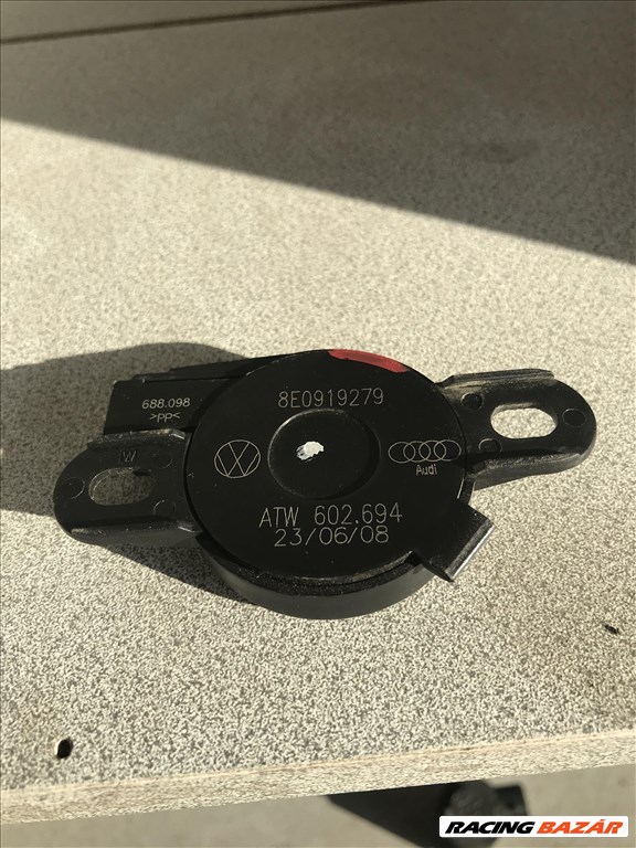 Audi A6 (C6 - 4F) PDC csipogó 8e0919279 2. kép