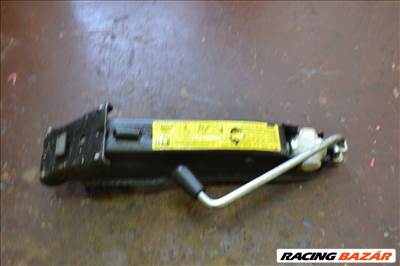 Skoda Fabia, Volkswagen, Audi, Seat gyári emelő, autóemelő! 6Y0011031