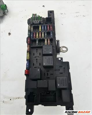 Volvo S80 2.4 Motortéri biztosíték tábla 