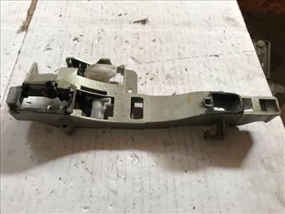 PEUGEOT 407 6D_ Jobb első Külső Kilincsfészek (23692) 9680947180