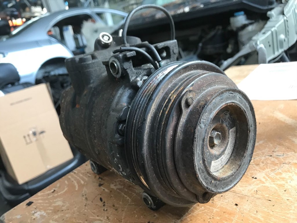 AUDI A6 Avant 4B, C5 Klímakompresszor (28522) 4B0260805C 1. kép
