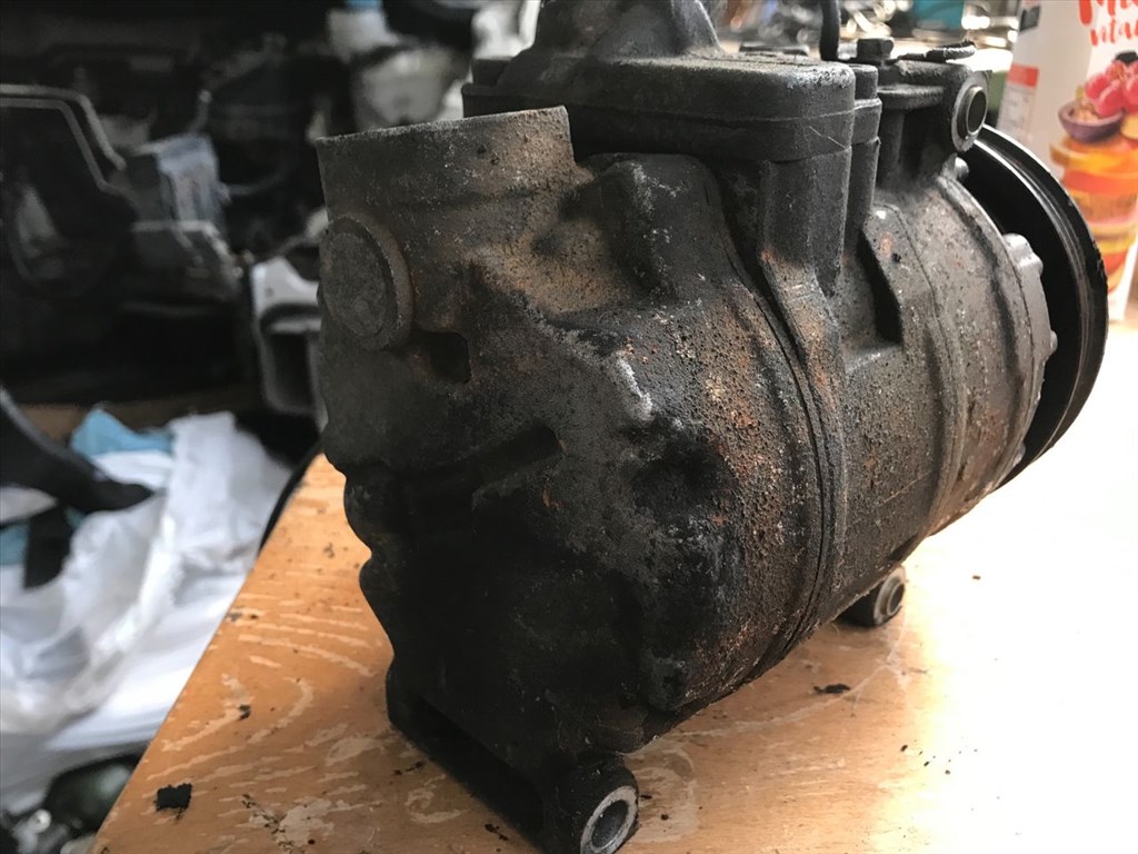 AUDI A6 Avant 4B, C5 Klímakompresszor (28522) 4B0260805C 2. kép