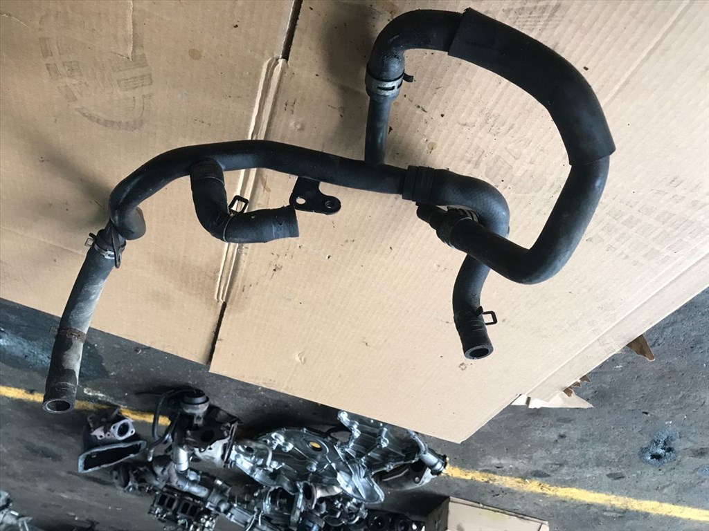 SUBARU IMPREZA Ferdehátú GR, GH, G3 Vízcső (29303) EE20Z 2. kép