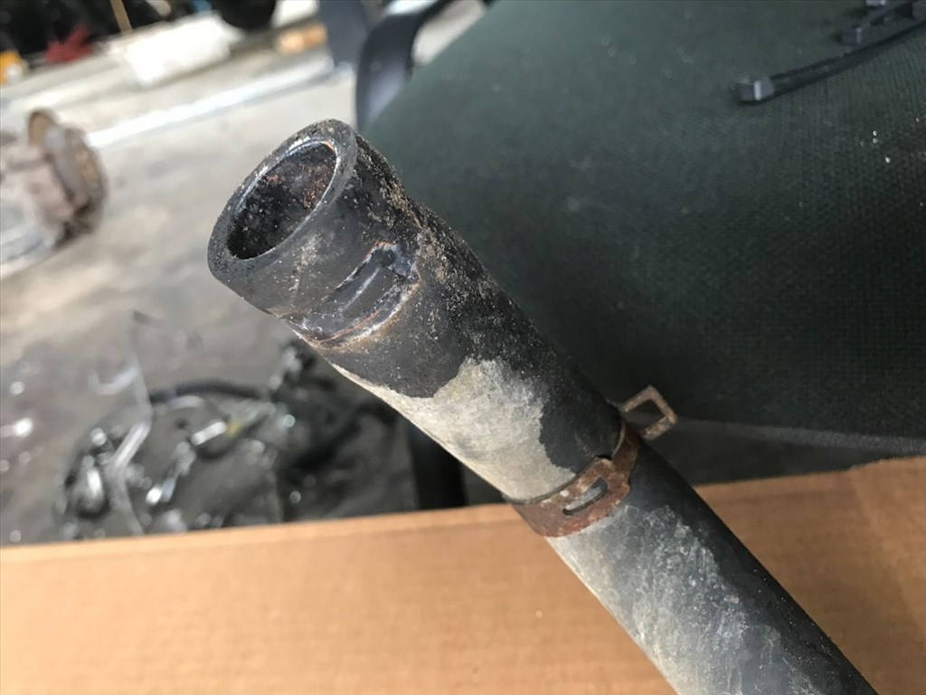 SUBARU IMPREZA Ferdehátú GR, GH, G3 Vízcső (29303) EE20Z 6. kép