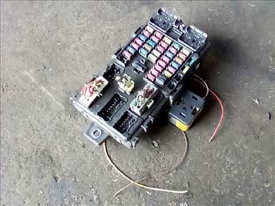 CITROËN XSARA N1 Biztosítéktábla Motortér (32226)