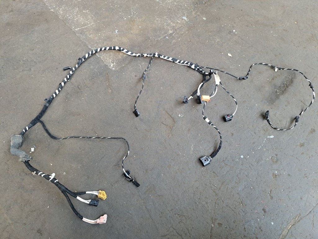 VW GOLF VI 5K1 Csomagtérajtó Kábelköteg (36667) 5K6 971 147 N 1. kép