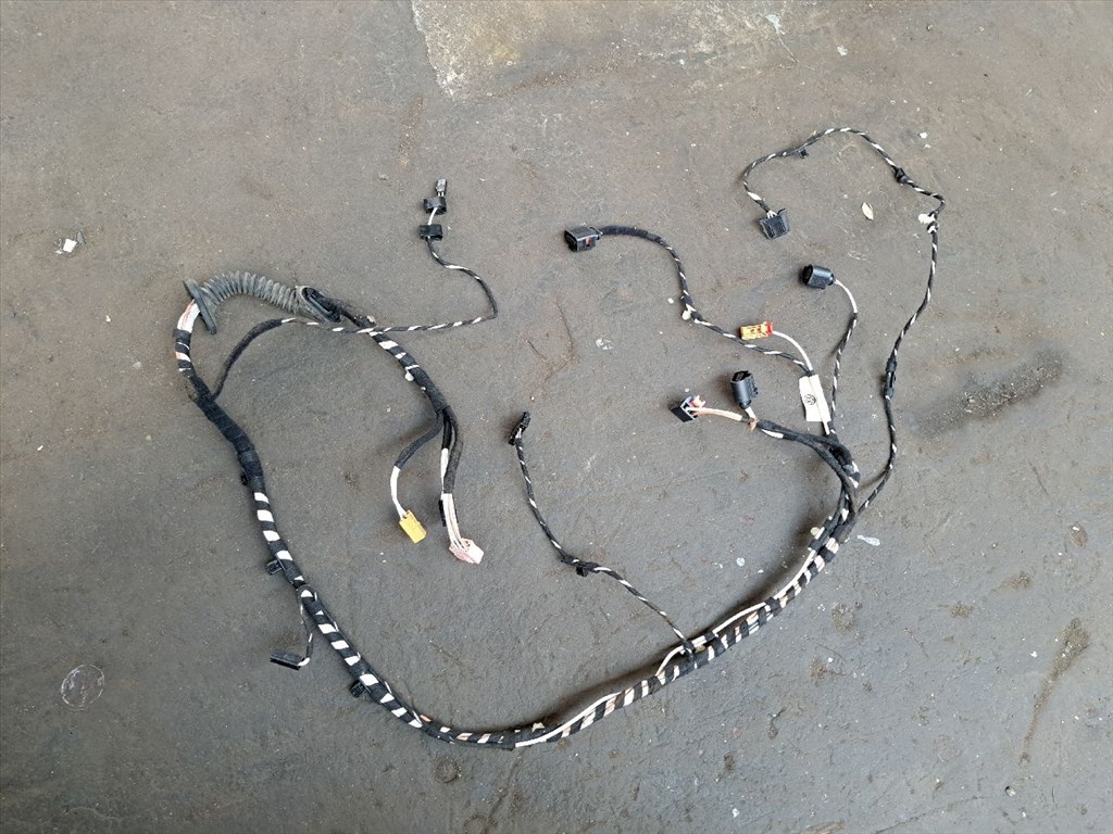 VW GOLF VI 5K1 Csomagtérajtó Kábelköteg (36667) 5K6 971 147 N 2. kép