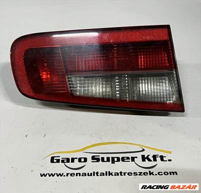 Renault Laguna II bal belső hátsó lámpa 2001-2007-ig 8200002475