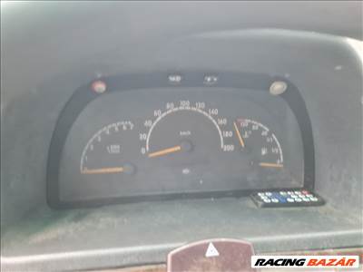 Mercedes Vito 638 cdi km óracsoport 