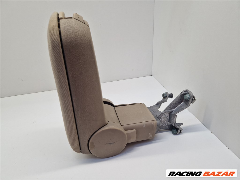 Volkswagen Golf IV, Volkswagen Bora vaj szövet könyöklő 5. kép