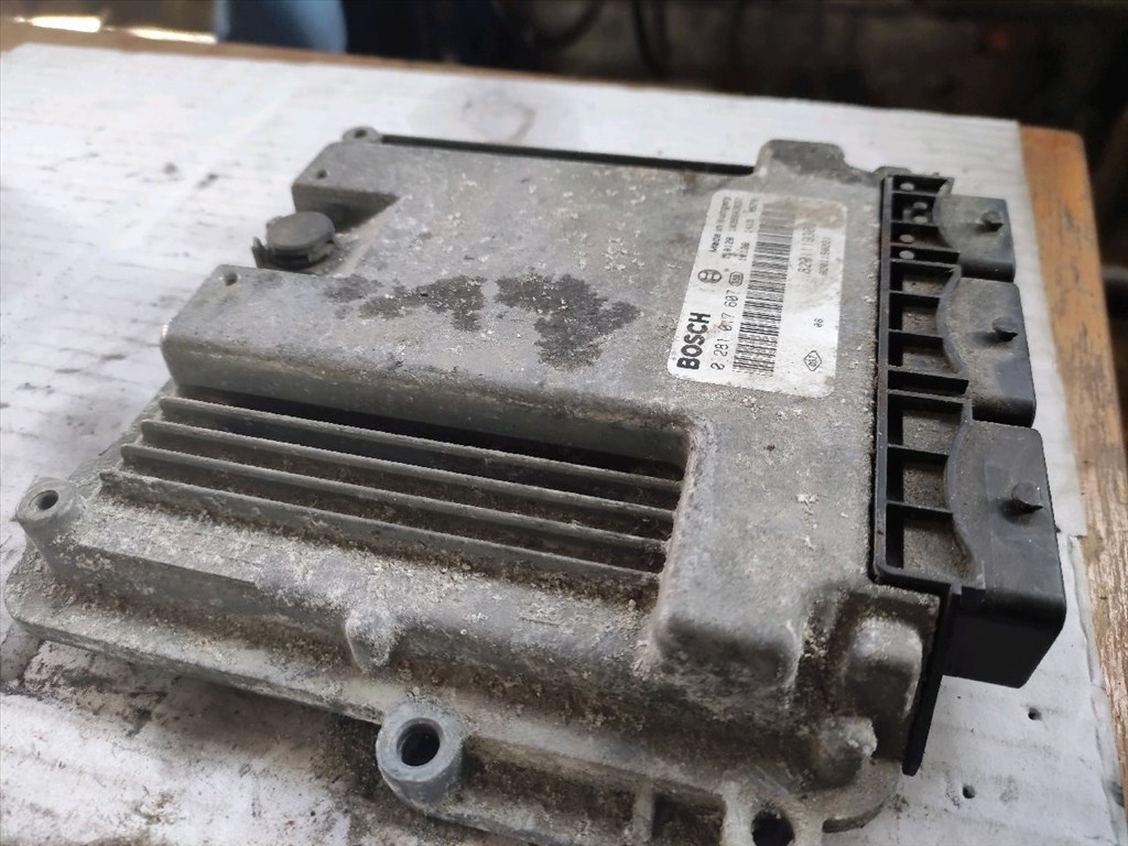 RENAULT ESPACE IV JK0/1_ Motorvezérlő (33803) 281017607 5. kép