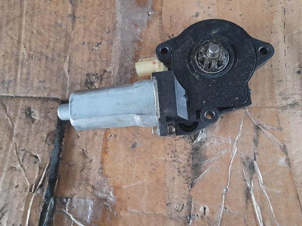 HYUNDAI TRAJET FO Bal első Ablakemelő Elektronika (45628) 2. kép