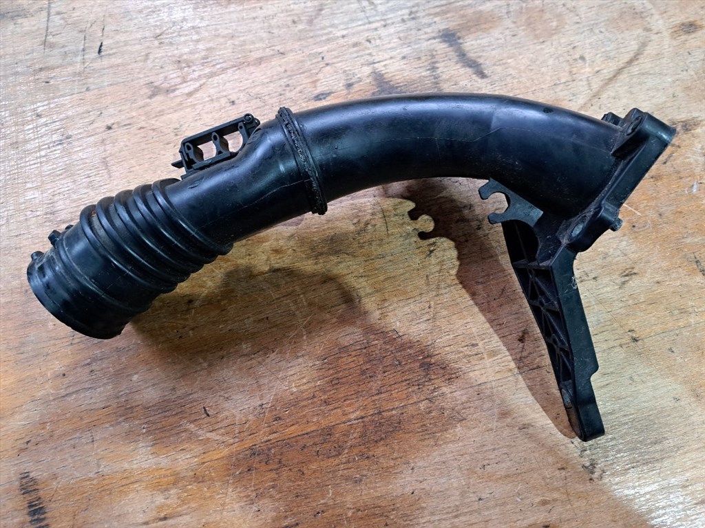 FORD C-MAX II  Turbócső (34943) AV6Q9351BB, DV6DTED (T3DA/B) 1. kép